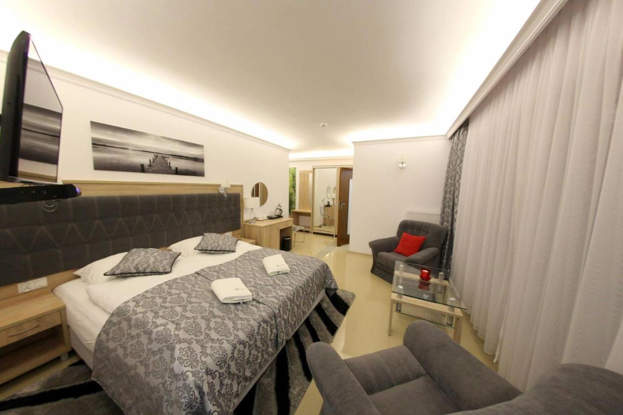 Wichrowe Wzgorze Chmielno Hotel Ngoại thất bức ảnh